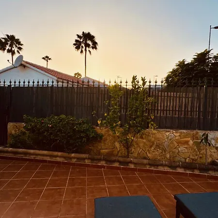 Click&guest - Bright Sun On Holidays